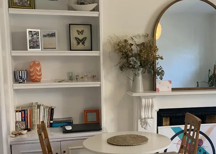 Spacious 1 Bedroom Flat In Fulham
